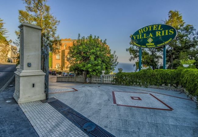 Hotel Villa Riis - Taormina (ME)