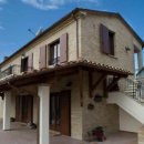Casa di Mi Agriturismo a Fano Serrungarina (PU)
