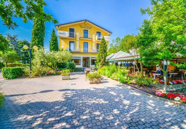 Hotel Riel - Sirmione (BS)