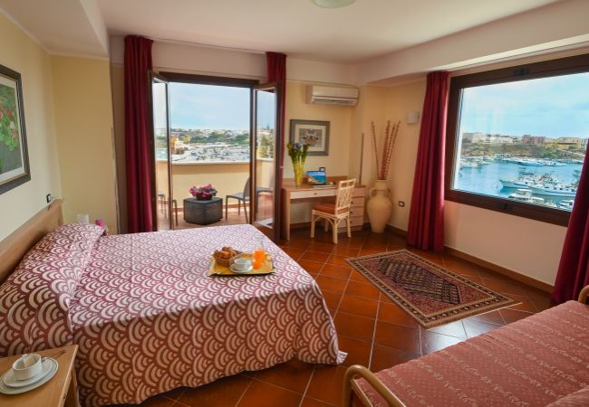 Hotel Martello - Lampedusa (AG)